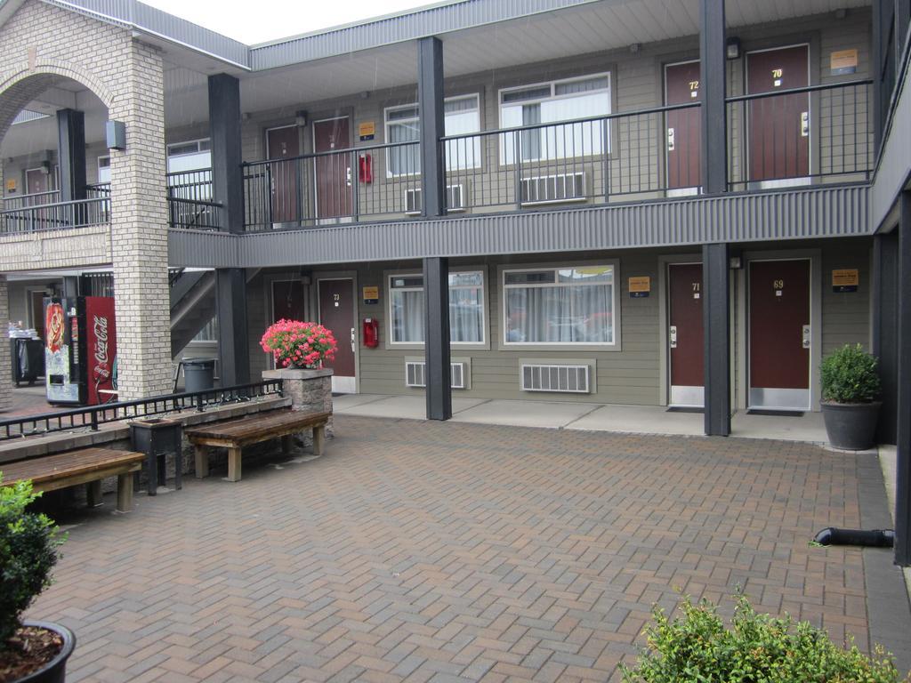 Canadas Best Value Inn-Prince George Extérieur photo